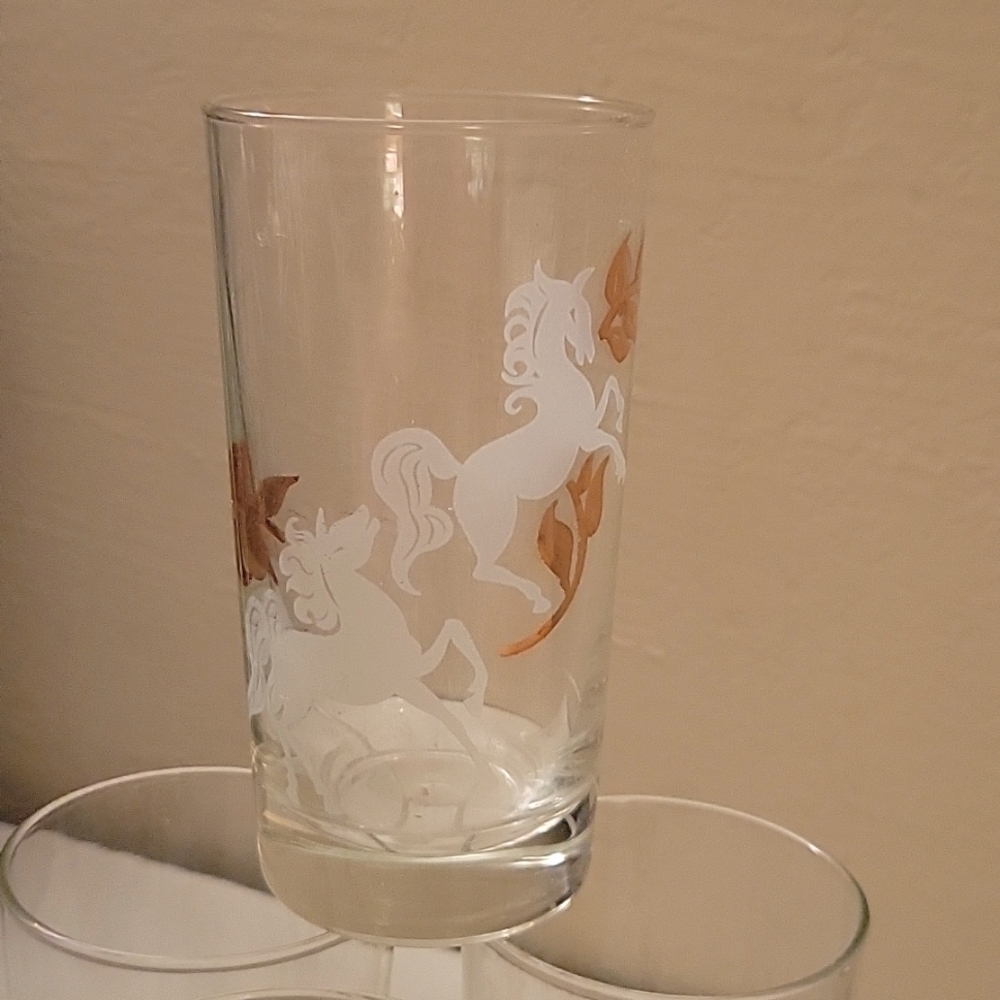 Vintage White Unicorn & Gold Leaf Beverage Glasses (4)